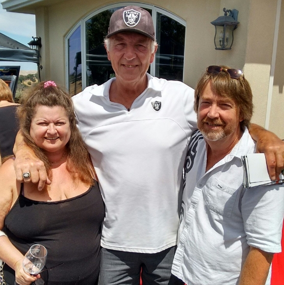 Meet your Posher, Steve - Picture 2 of 3